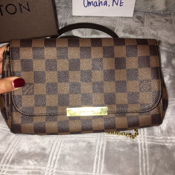 SOLD //Authentic Louis Vuitton Favorite PM in DE - Picture 2 of 8